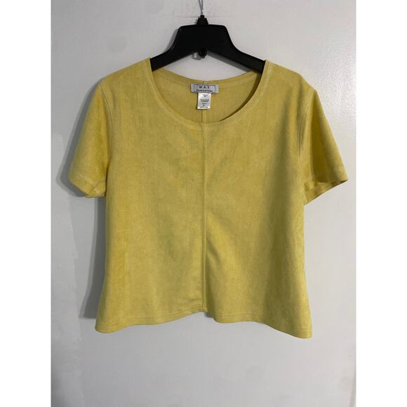 WAY Wonderful & Young top women’s size M yellow faux suede - Picture 1 of 4